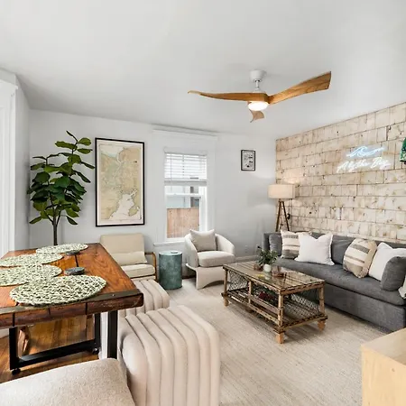 A By The Bay - Stunning Seaside Apartment Gloucester Esterno foto